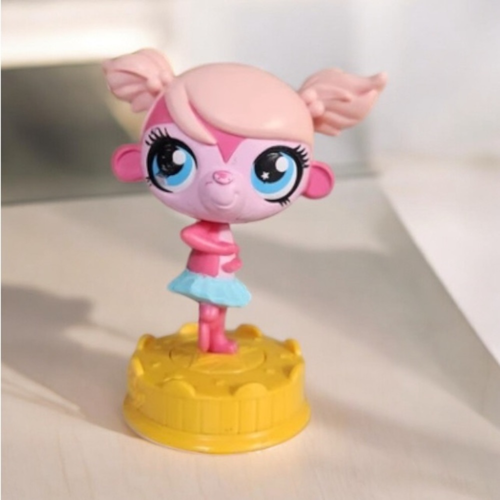 NEW IN BAG McDonald's Happy Meal Littlest Pet Shop Minka Mark Toy 6 2012